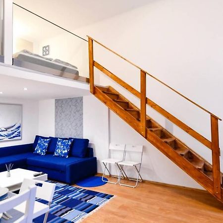Cosy Two Bedroom Flat In Rottenbiller Str,Sky Budapest Bagian luar foto