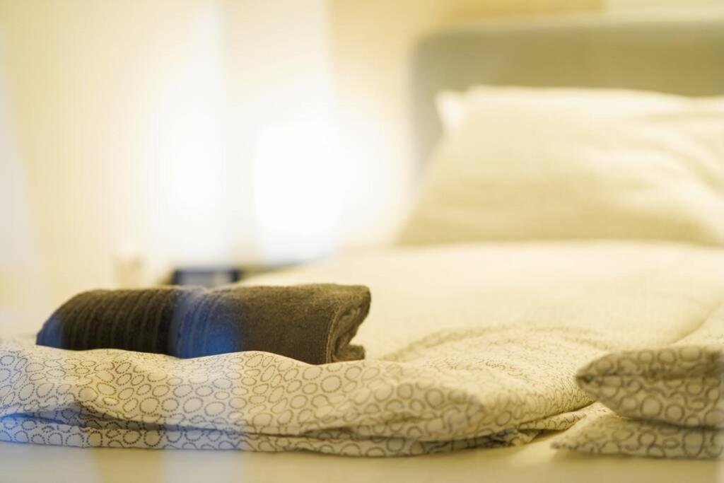Cosy Two Bedroom Flat In Rottenbiller Str,Sky Budapest Bagian luar foto